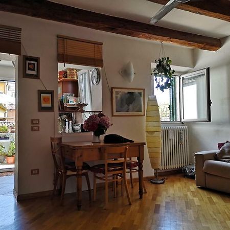 Appartamento La Rondine Pesaro Bagian luar foto