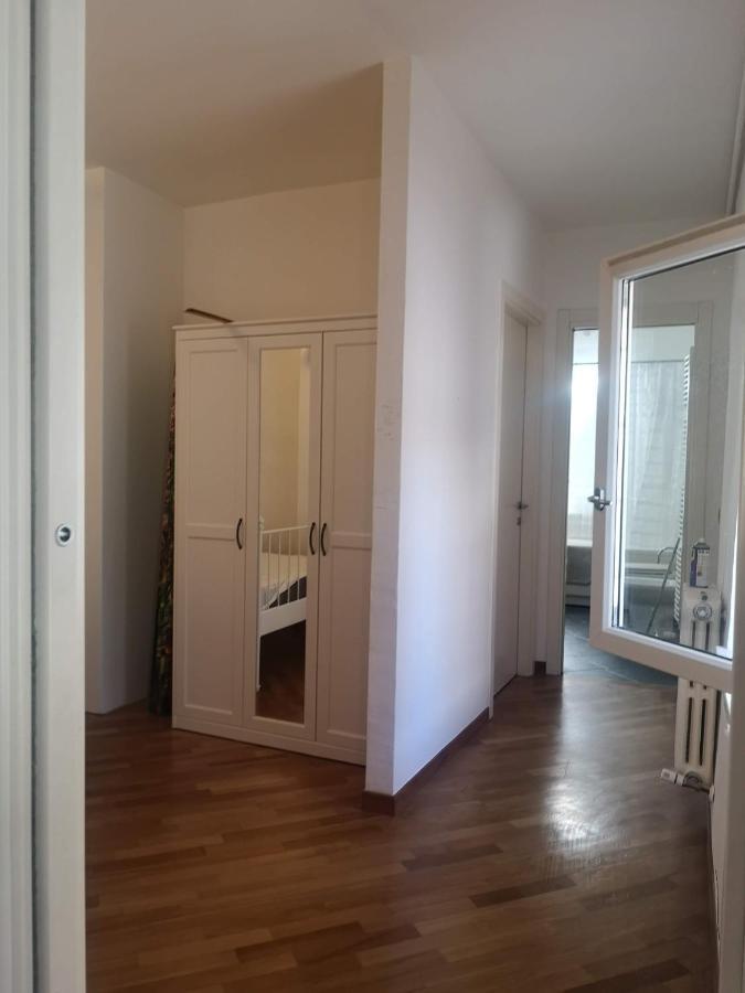 Appartamento La Rondine Pesaro Bagian luar foto