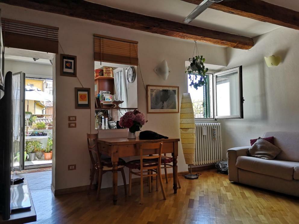 Appartamento La Rondine Pesaro Bagian luar foto