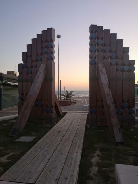 Appartamento La Rondine Pesaro Bagian luar foto
